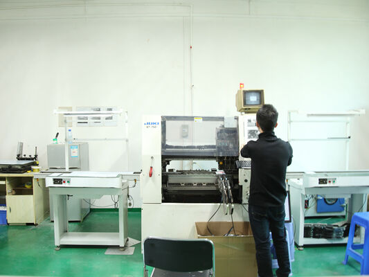 D4 LED Moisture-proof Lamp with Up to 160 LPW DIP Power/3CCT/3-Phase Changing 1SKU=12SKU Friendly for an ideal solution to a lot of applications such as parking garage lots, factory